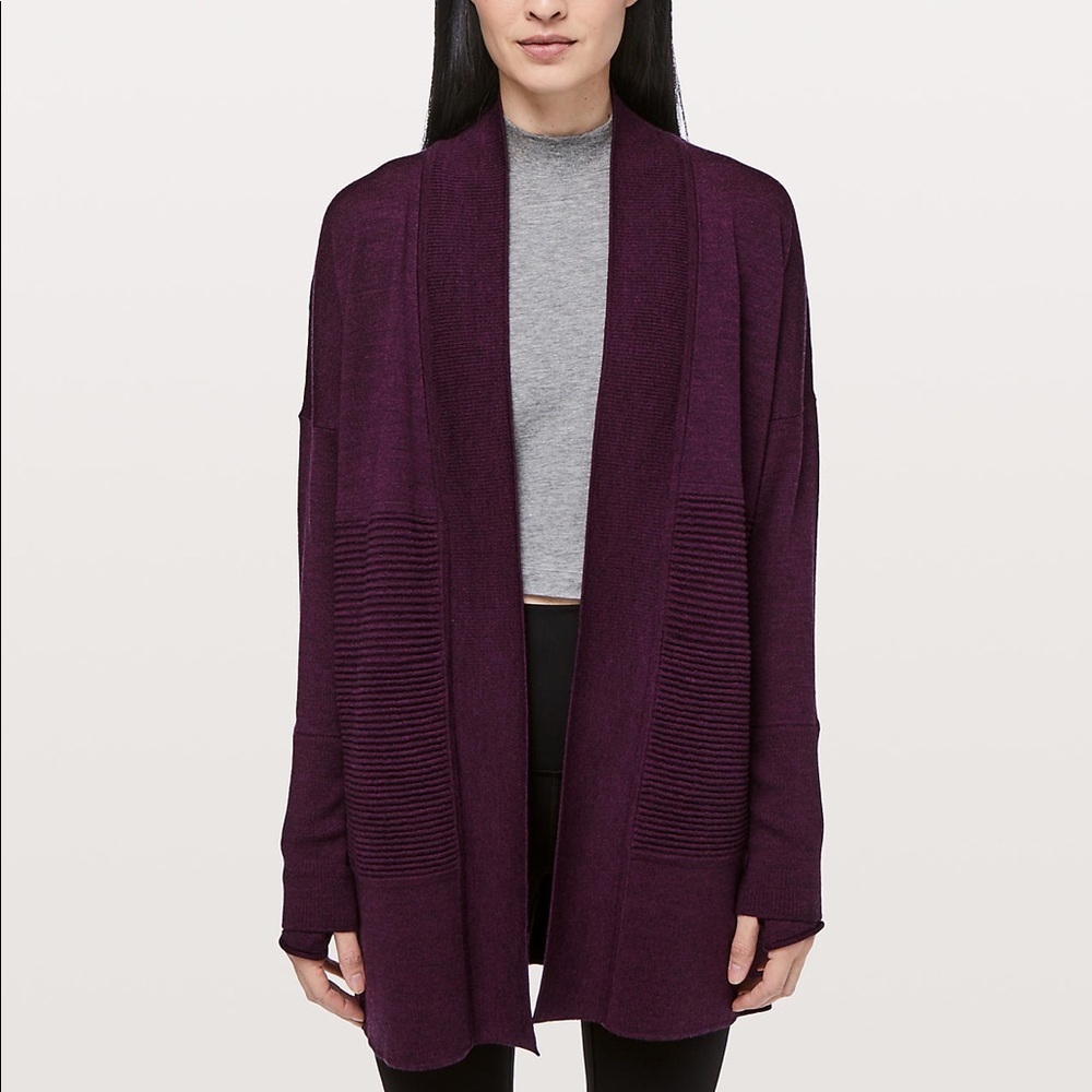 NWT lululemon sit in lotus wrap size 8